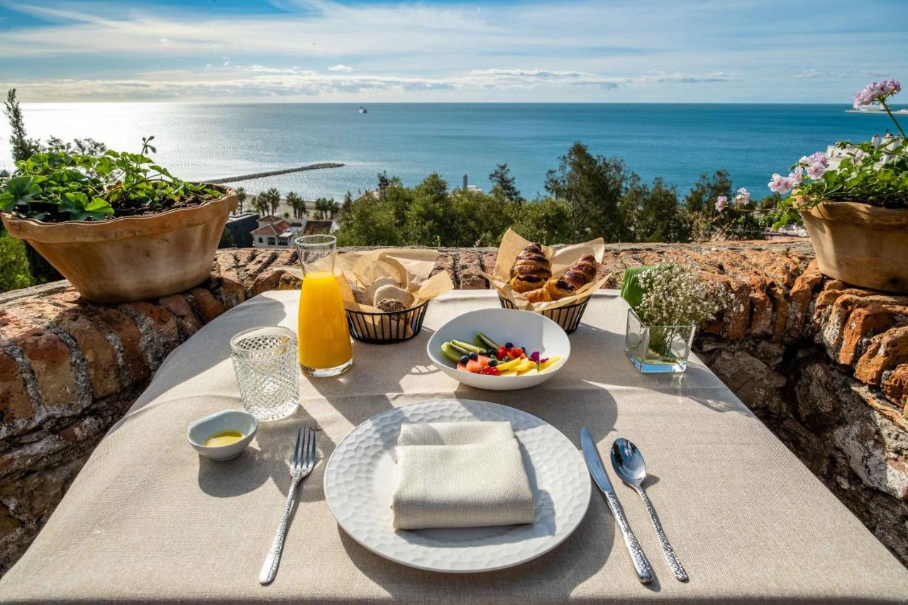 Soho Boutique Castillo De Santa Catalina - Adults Recommended Malaga Bagian luar foto Breakfast at the hotel