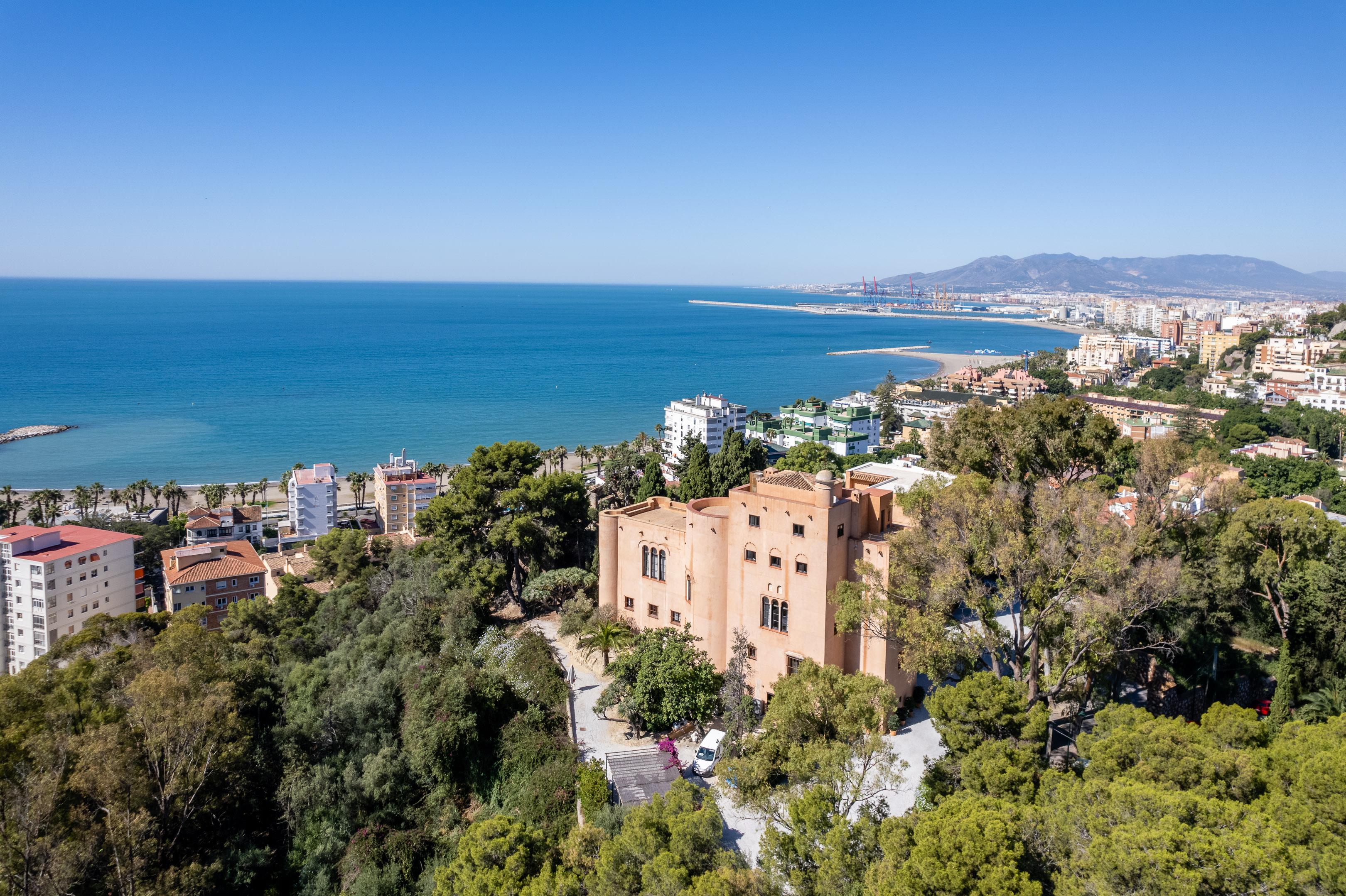Soho Boutique Castillo De Santa Catalina - Adults Recommended Malaga Bagian luar foto View of the city
