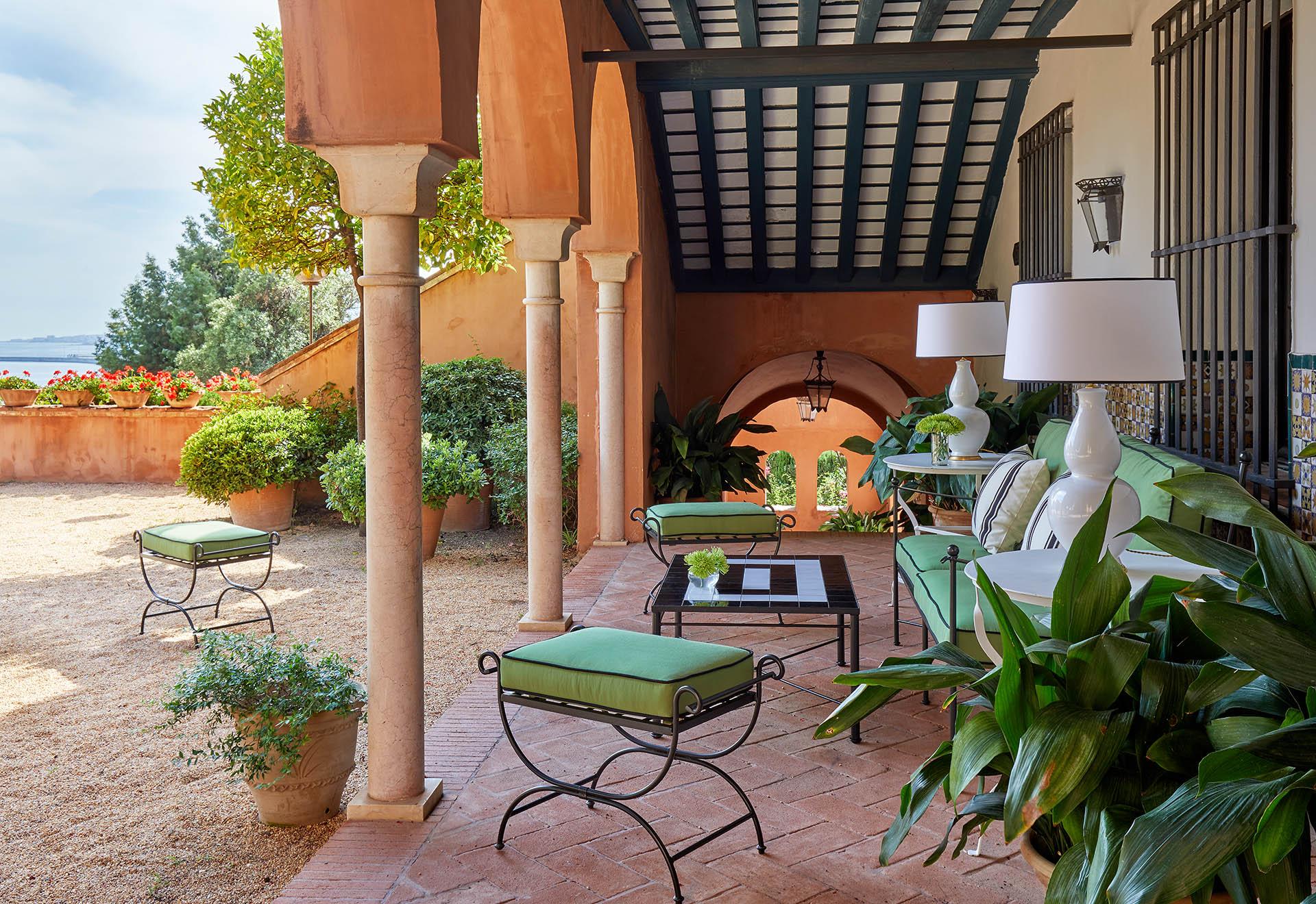 Soho Boutique Castillo De Santa Catalina - Adults Recommended Malaga Bagian luar foto The patio at the Royal Palm Hotel